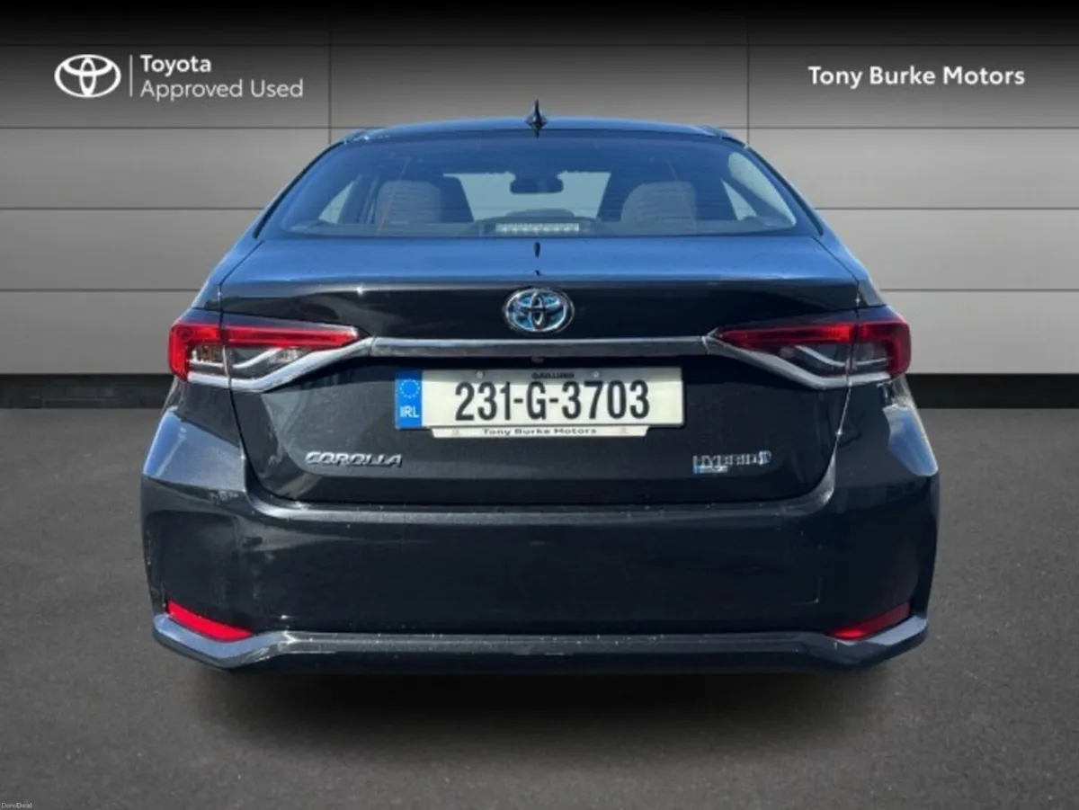 Toyota Corolla - Luna Edition - 1.8 Hybrid - Autom - Image 6