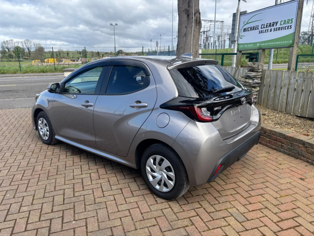 Toyota Yaris 1.0 automatic - Image 3