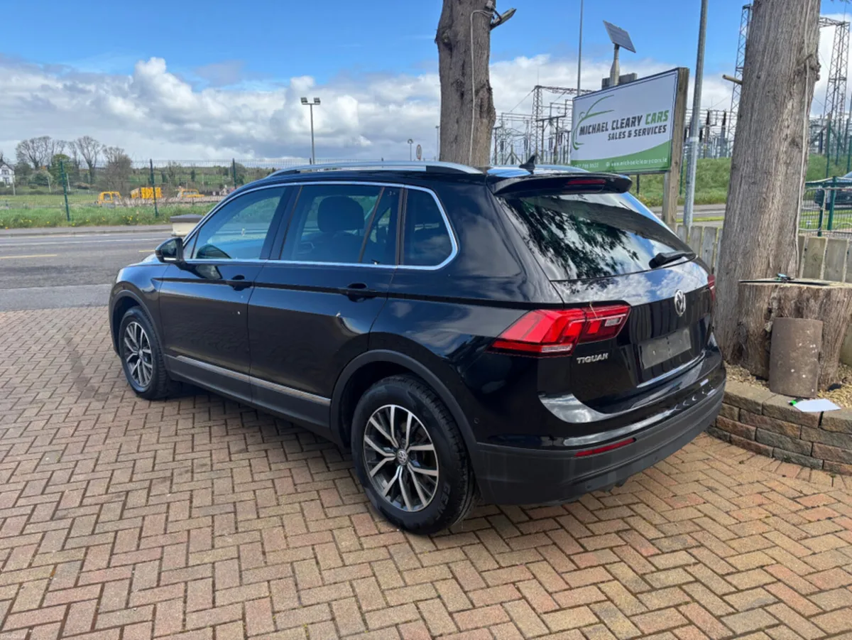 Volkswagen Tiguan CL 2.0 TDI 115HP MANUAL 6SPEED F - Image 3