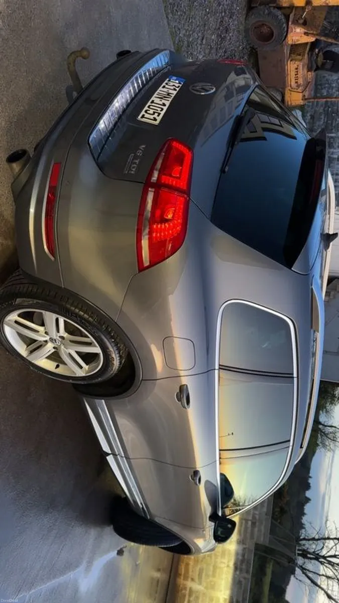 2013 Volkswagen Touareg Crewcab - Image 4