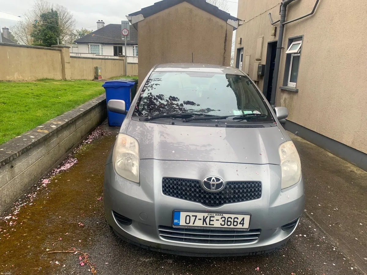 Toyota Yaris 2007 - Image 1