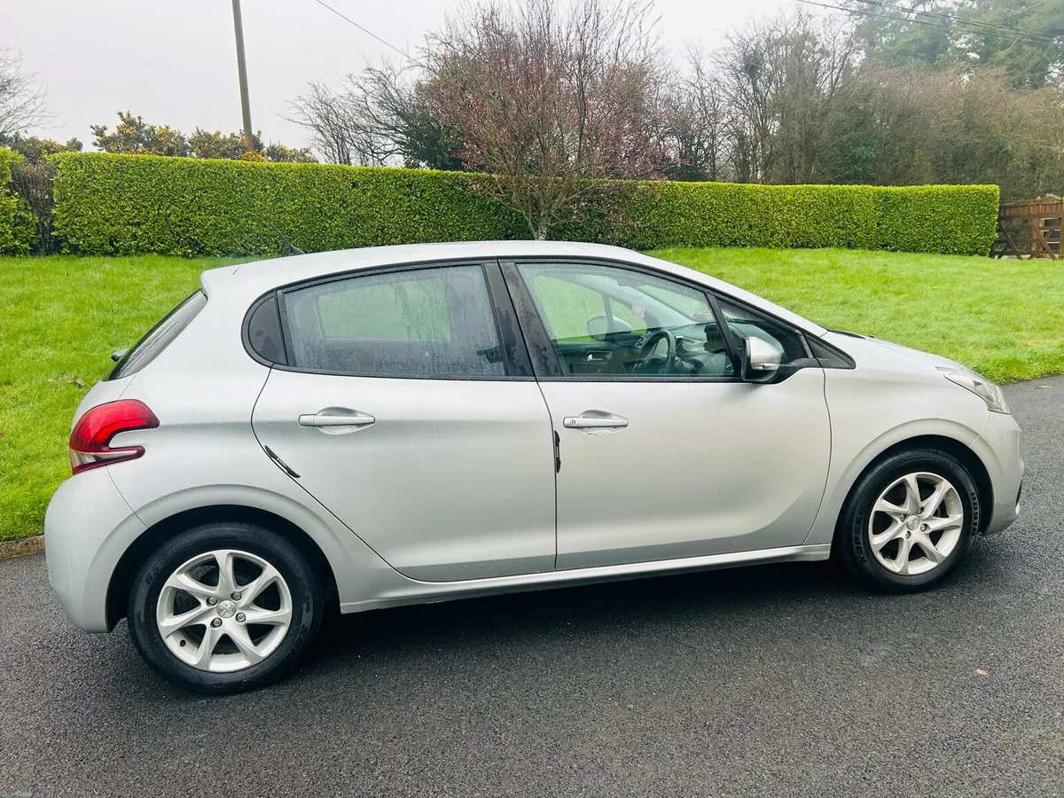 Peugeot 207 1.4 Hdi 1 owner from new - Image 2