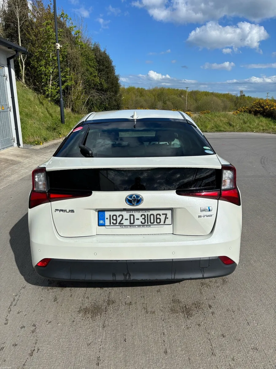 Toyota Prius - Image 4