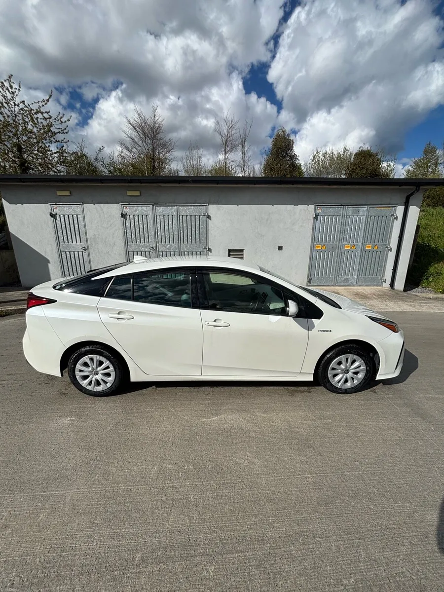 Toyota Prius - Image 2