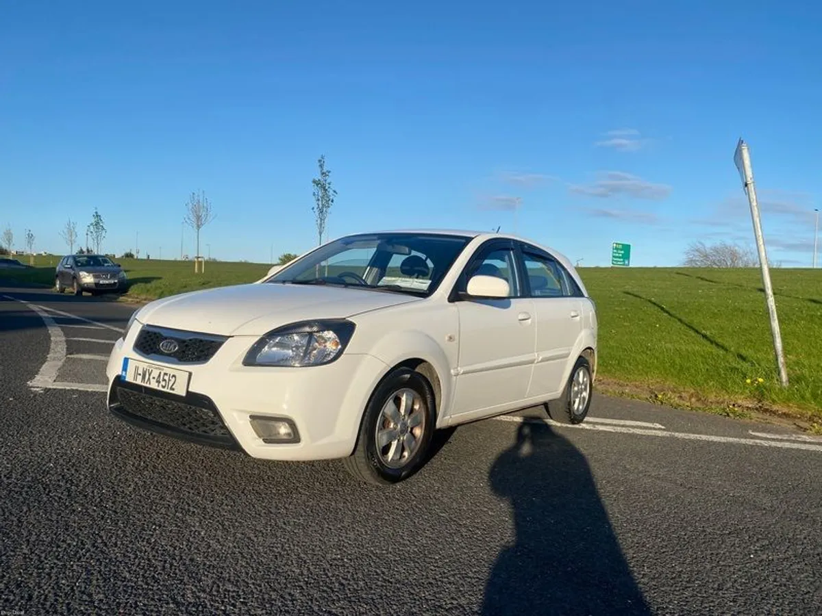 2011 Kia Rio Nct02/27 Tax 10/26 - Image 2