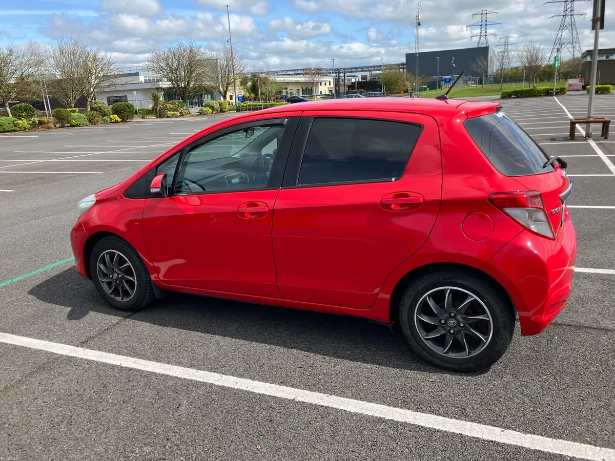 Toyota Yaris 2013 sport - Image 2