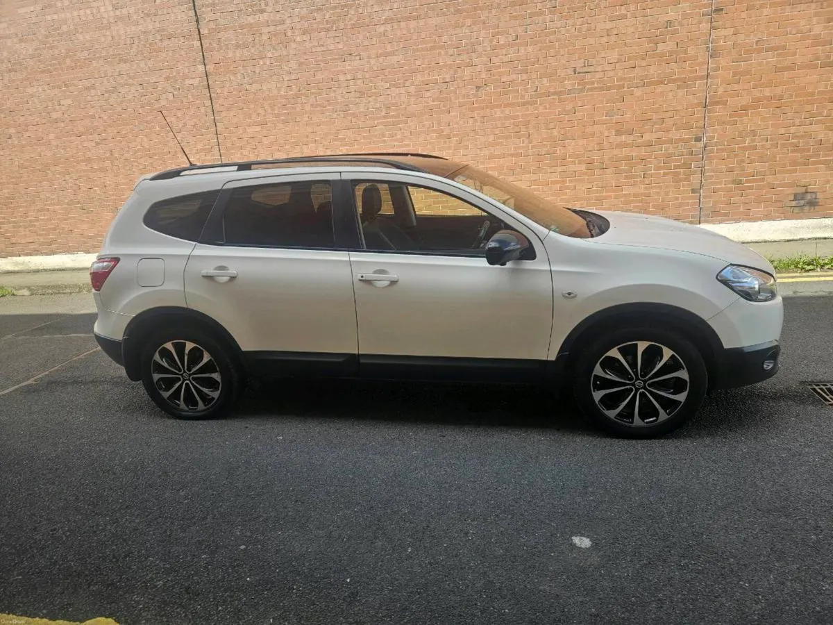 2013 Qashqai + 2    Pan Roof (READ ADD) - Image 2