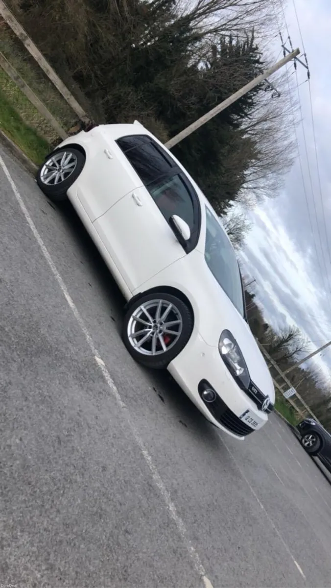 Volkswagen 1.6 golf for sale - Image 1