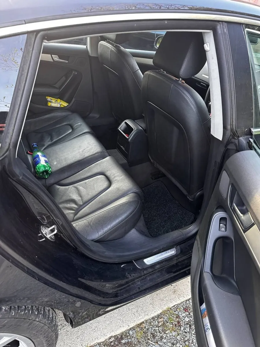 Audi A5 2010 2d automatic - Image 3