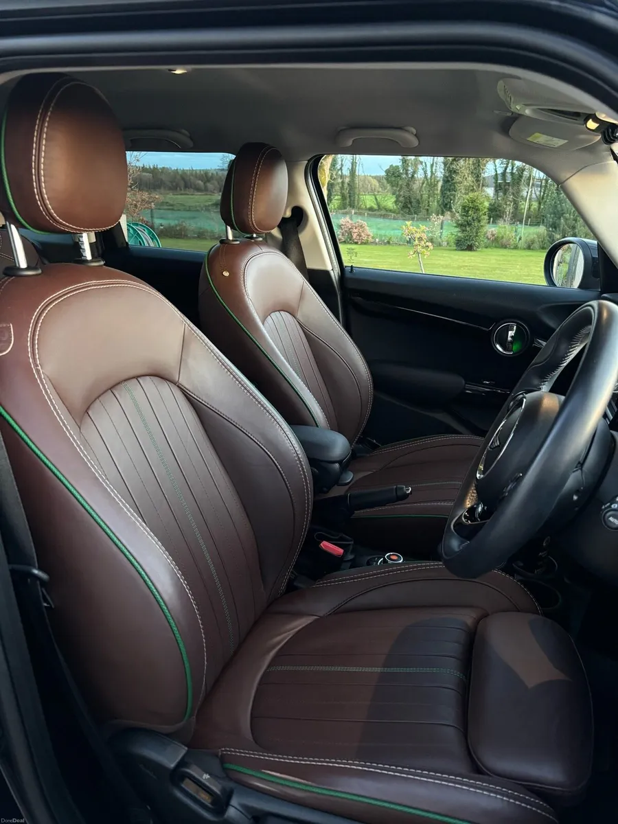 Mini Cooper D 60TH ANNIVERSARY EDITION - Image 4