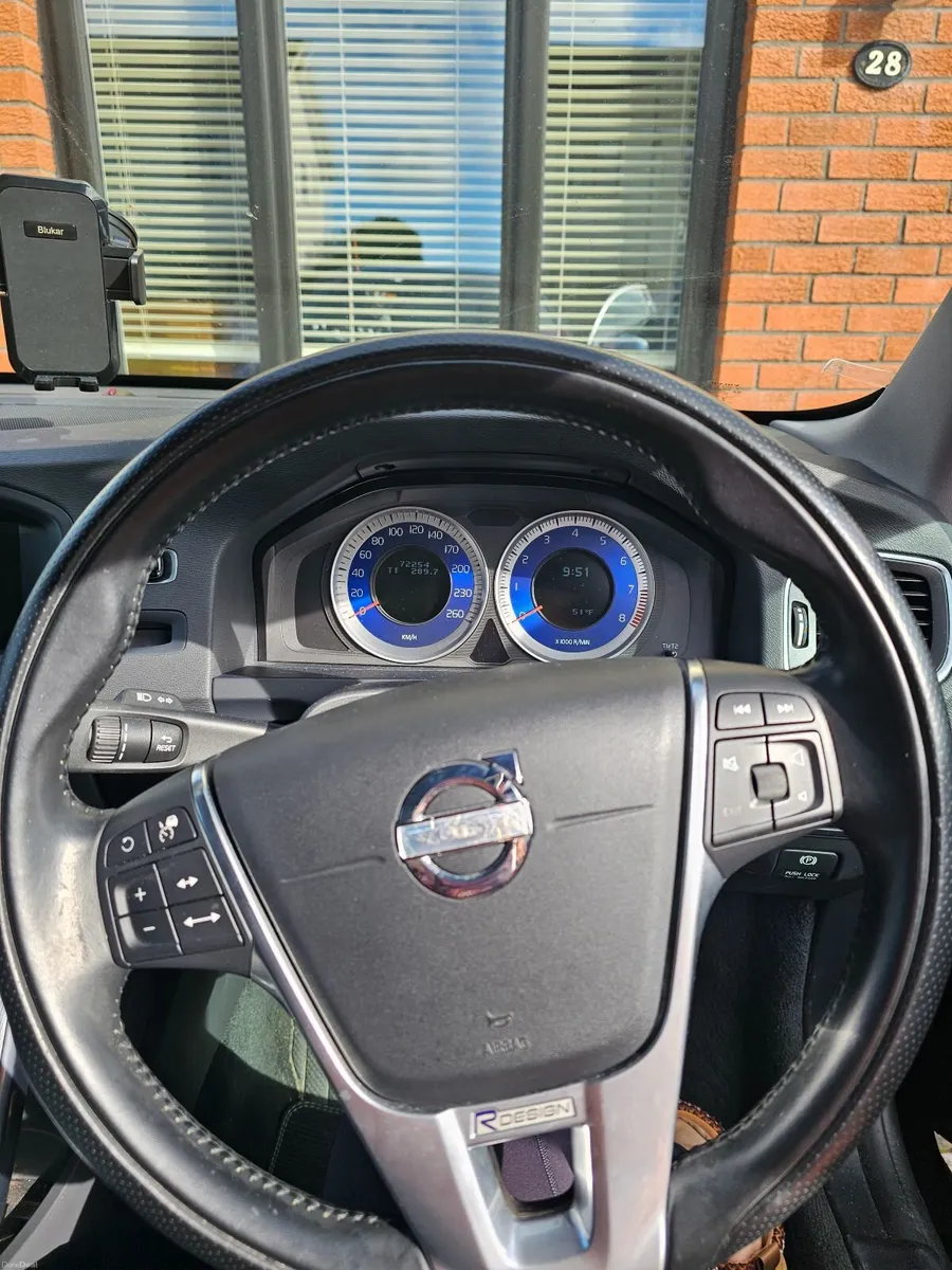 Volvo S60 2013 - Image 4