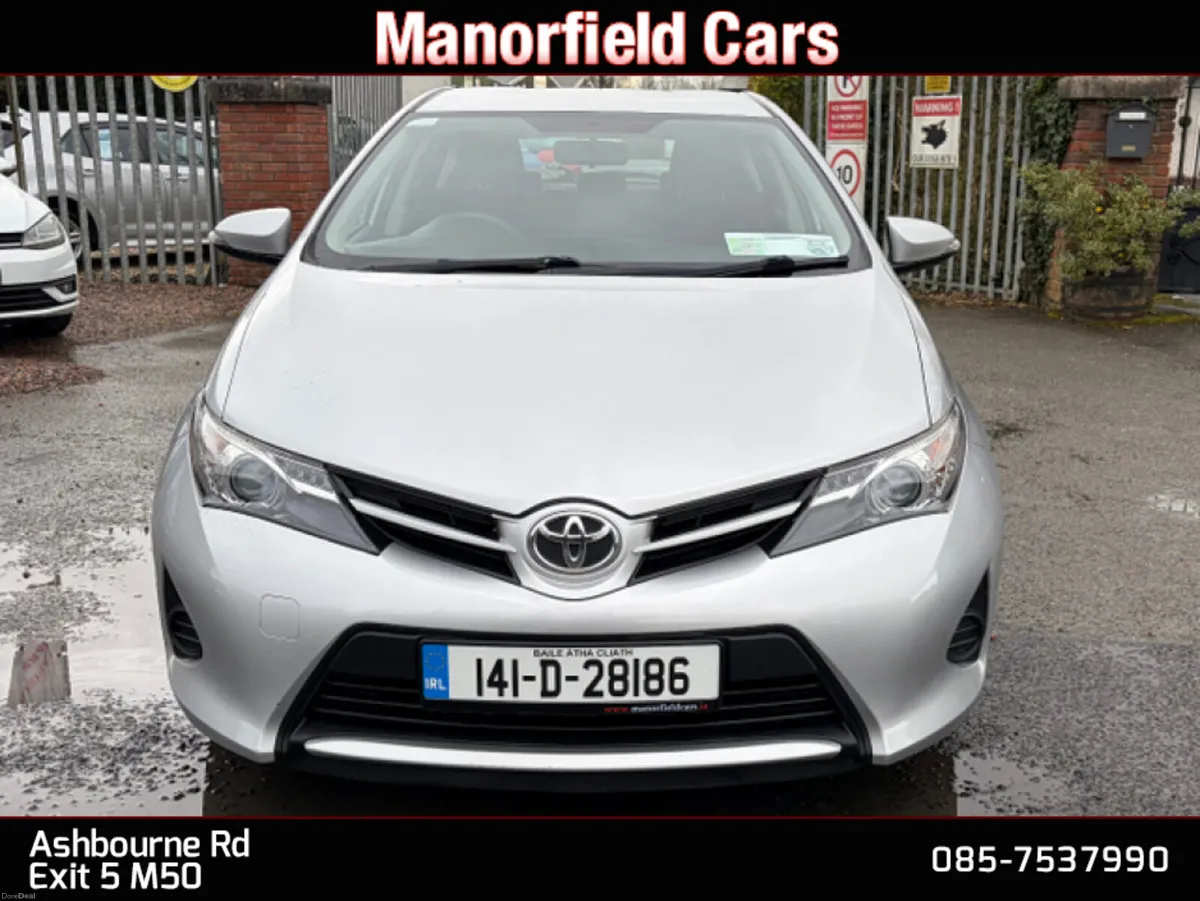 2014 141 Toyota Auris Terra 1.33 Petrol *64800KM* - Image 3