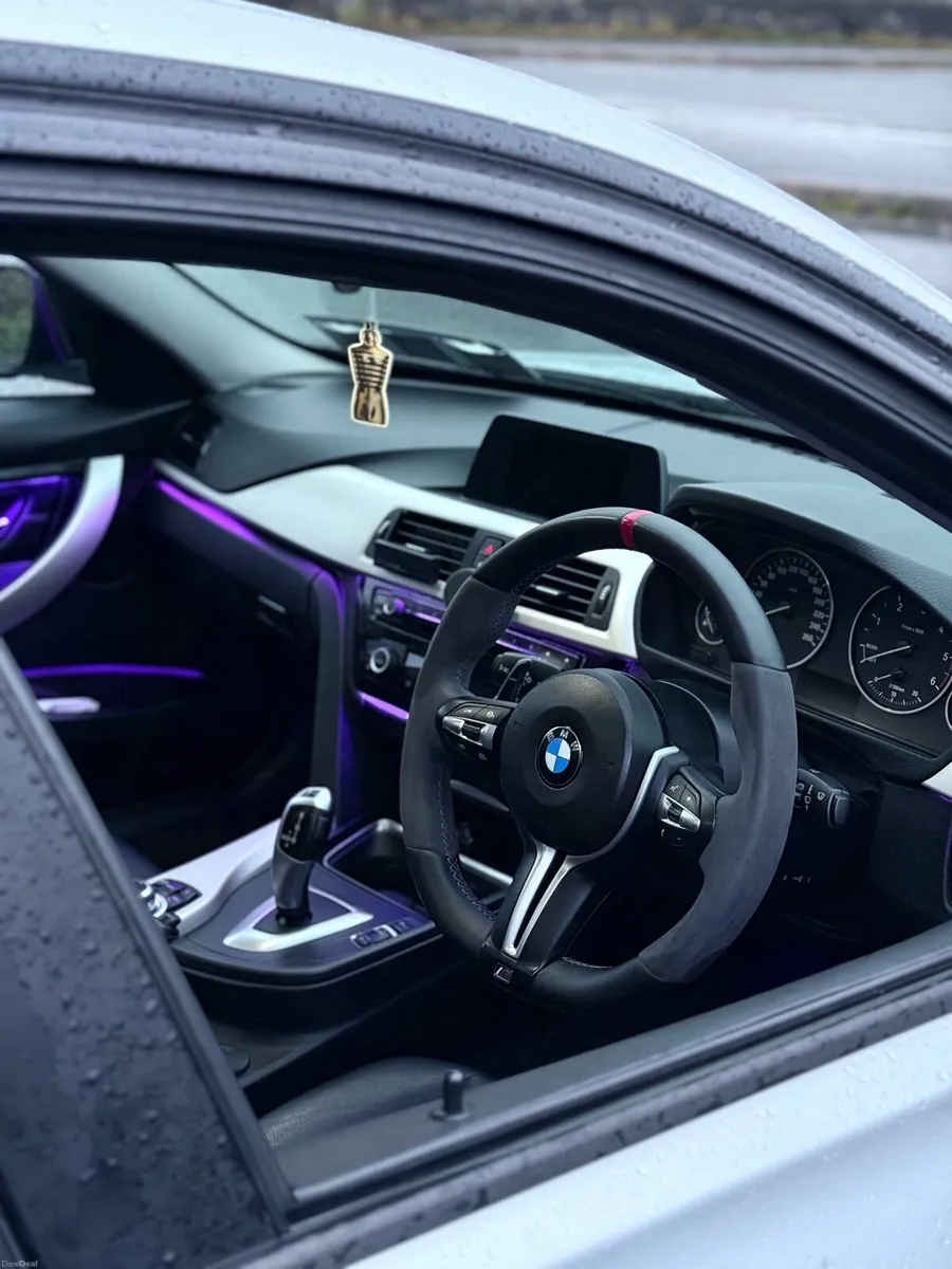 BMW 3-series - Image 1