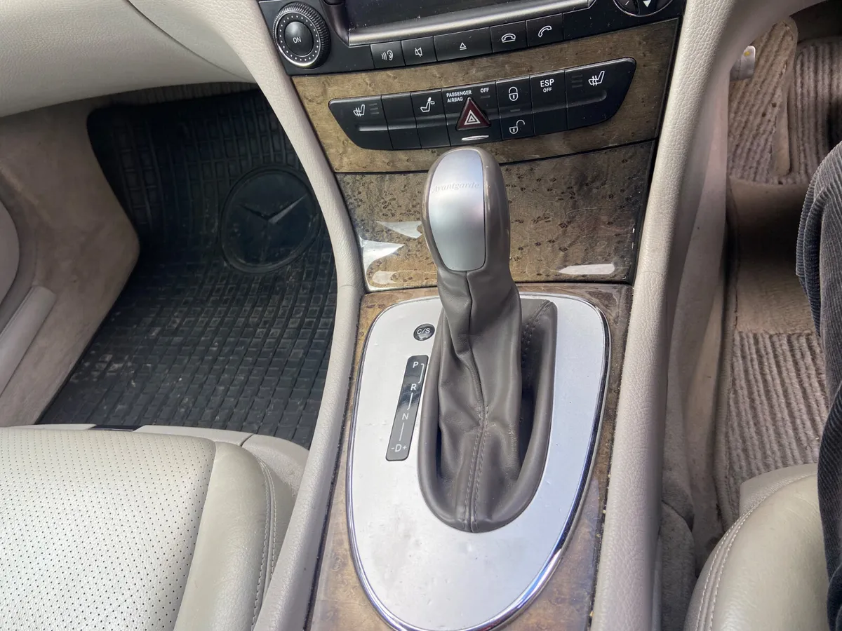 Mercedes-Benz E-Class 2004 NCT 06/27 - Image 2