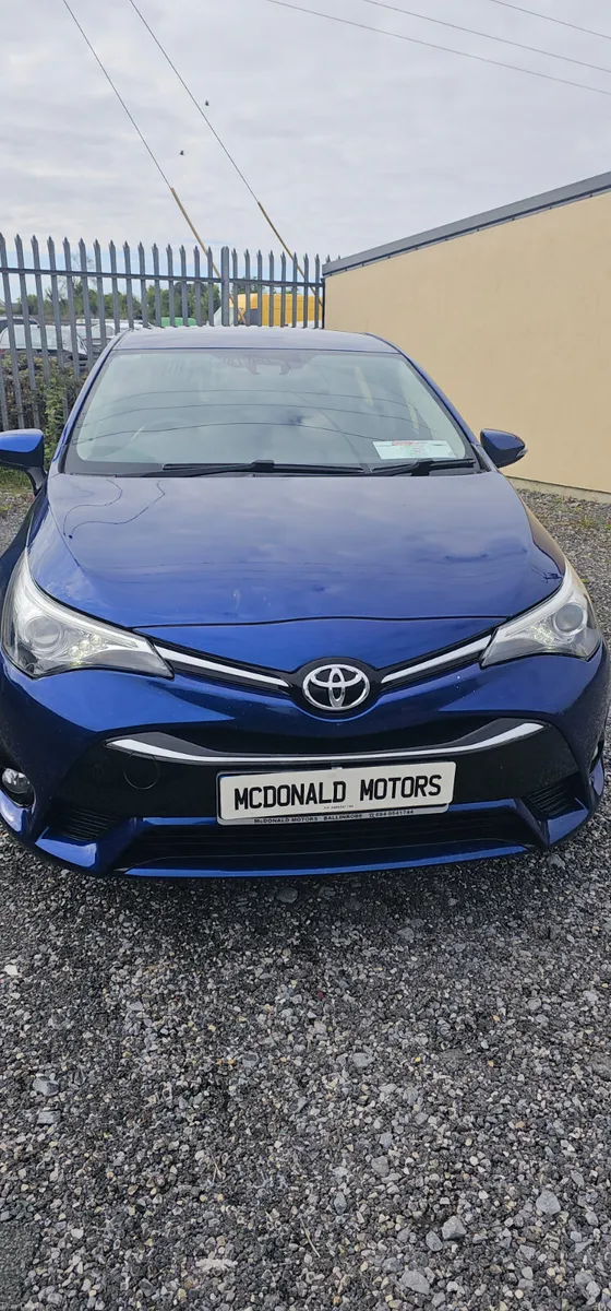 Toyota Avensis 2017 - Image 1