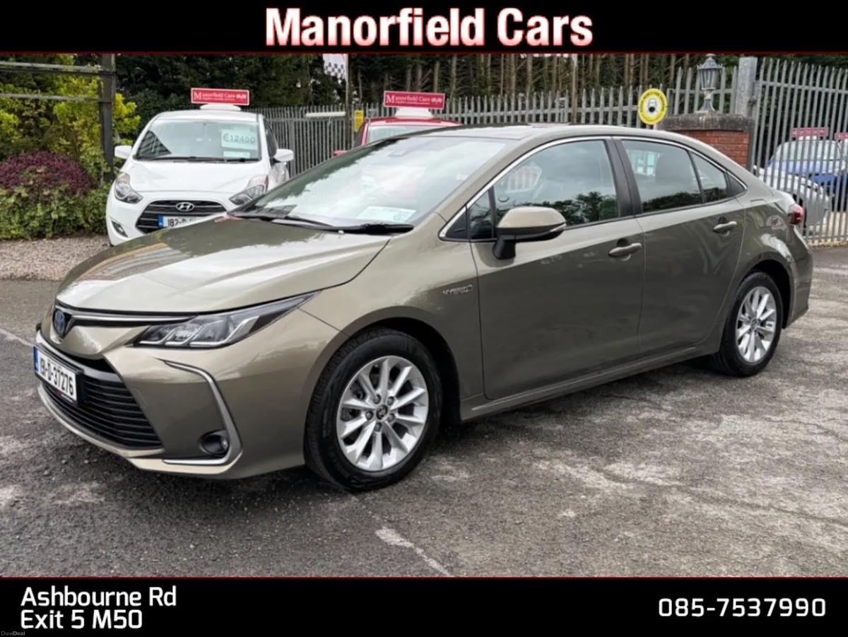 2019 Toyota Corolla Luna 1.8 Petrol Hybrid Auto - Image 4
