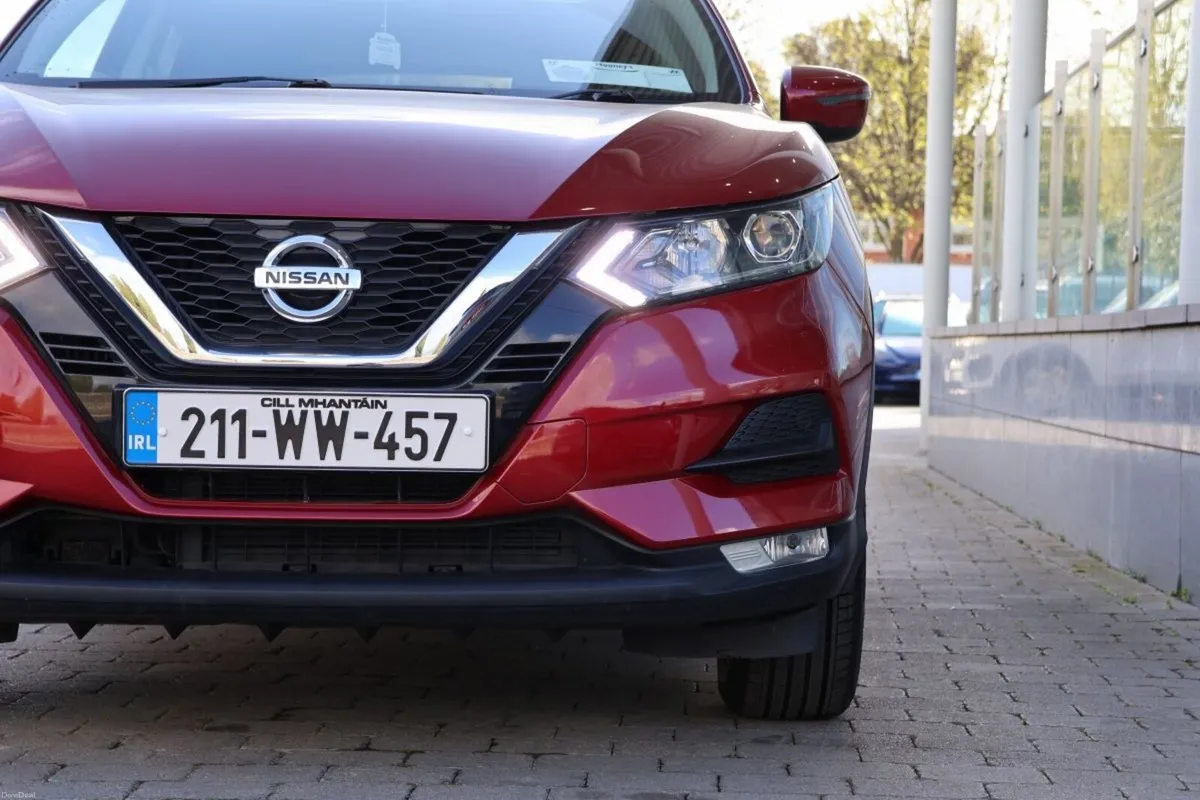 Nissan Qashqai 1.3 PET SE - Image 3
