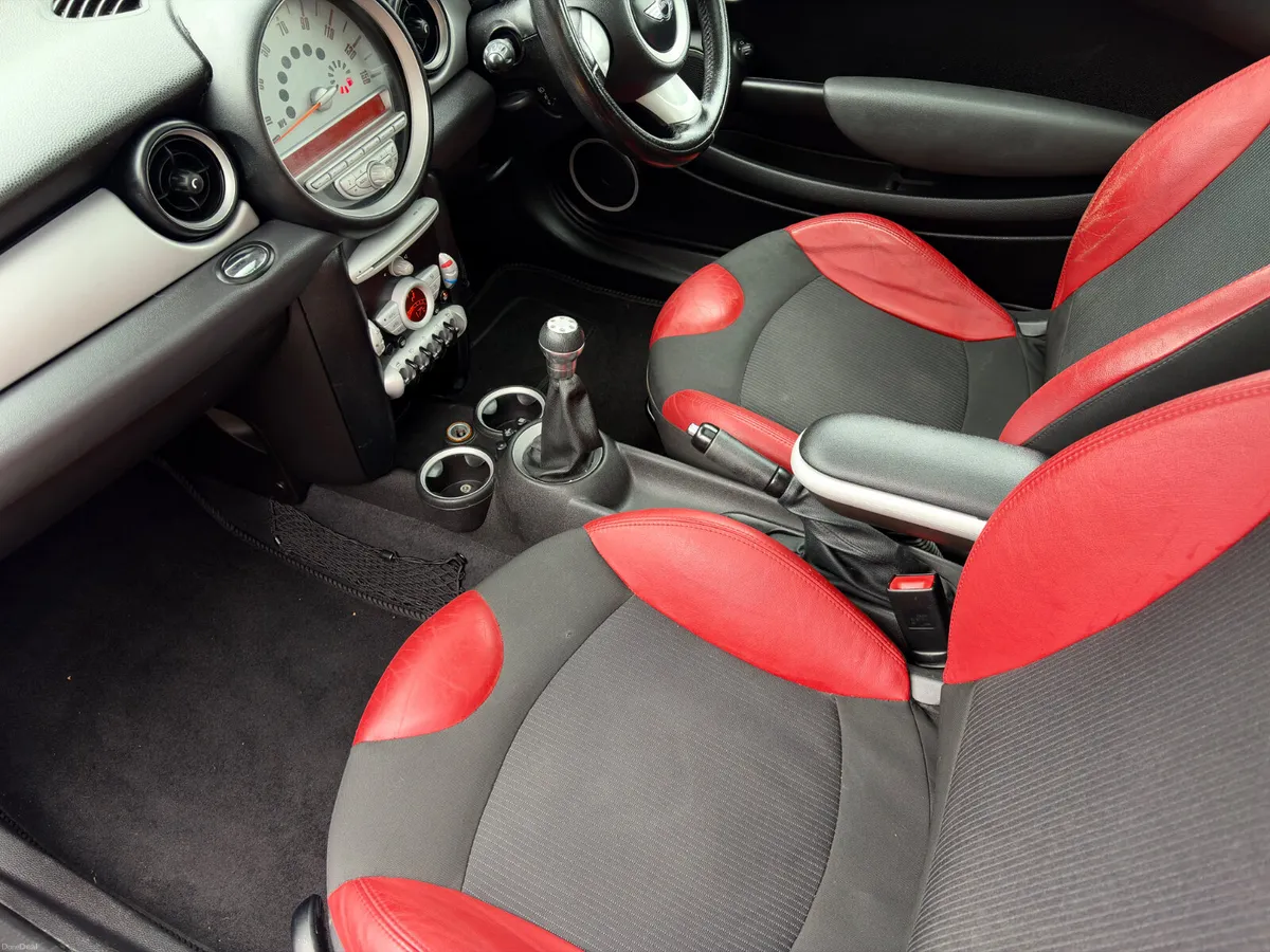 Mini Cooper 2009 1.6 Diesel new nct 5/27 tax 8/26 - Image 4