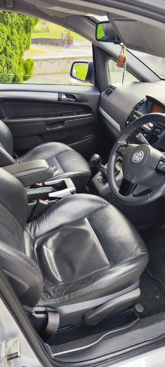 Vauxhall Zafira 2011 - Image 4