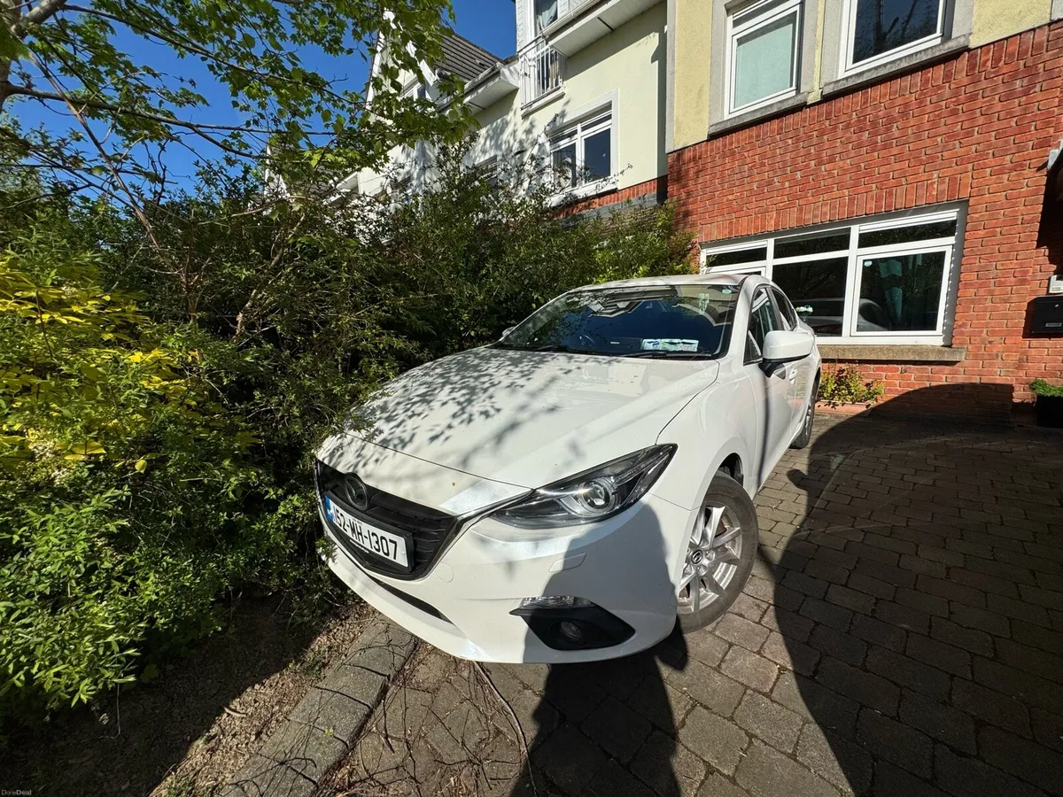 Mazda 2015 - Image 2