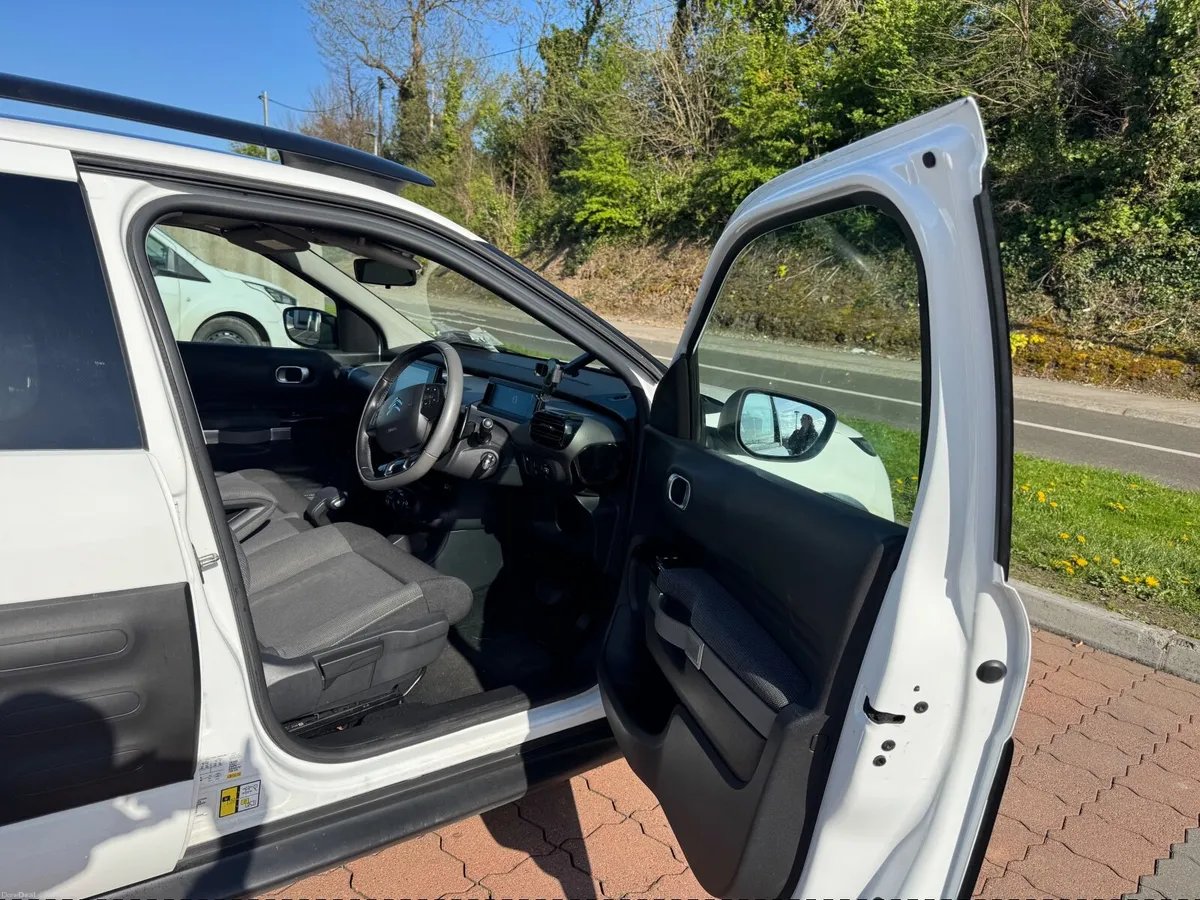 Citroen C4  Cactus 2017 Auto transmission - Image 4