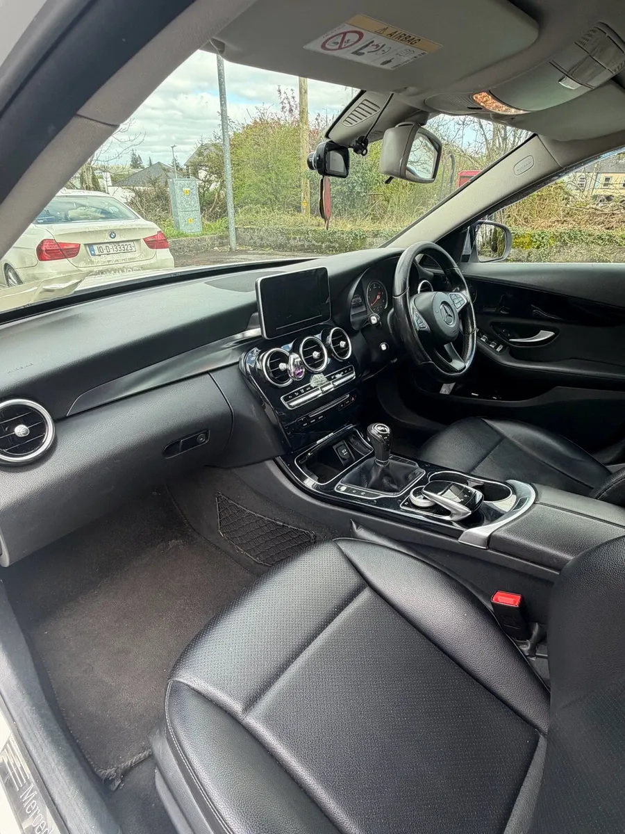 MERCEDES 161 C200 UK IMPORT - Image 4