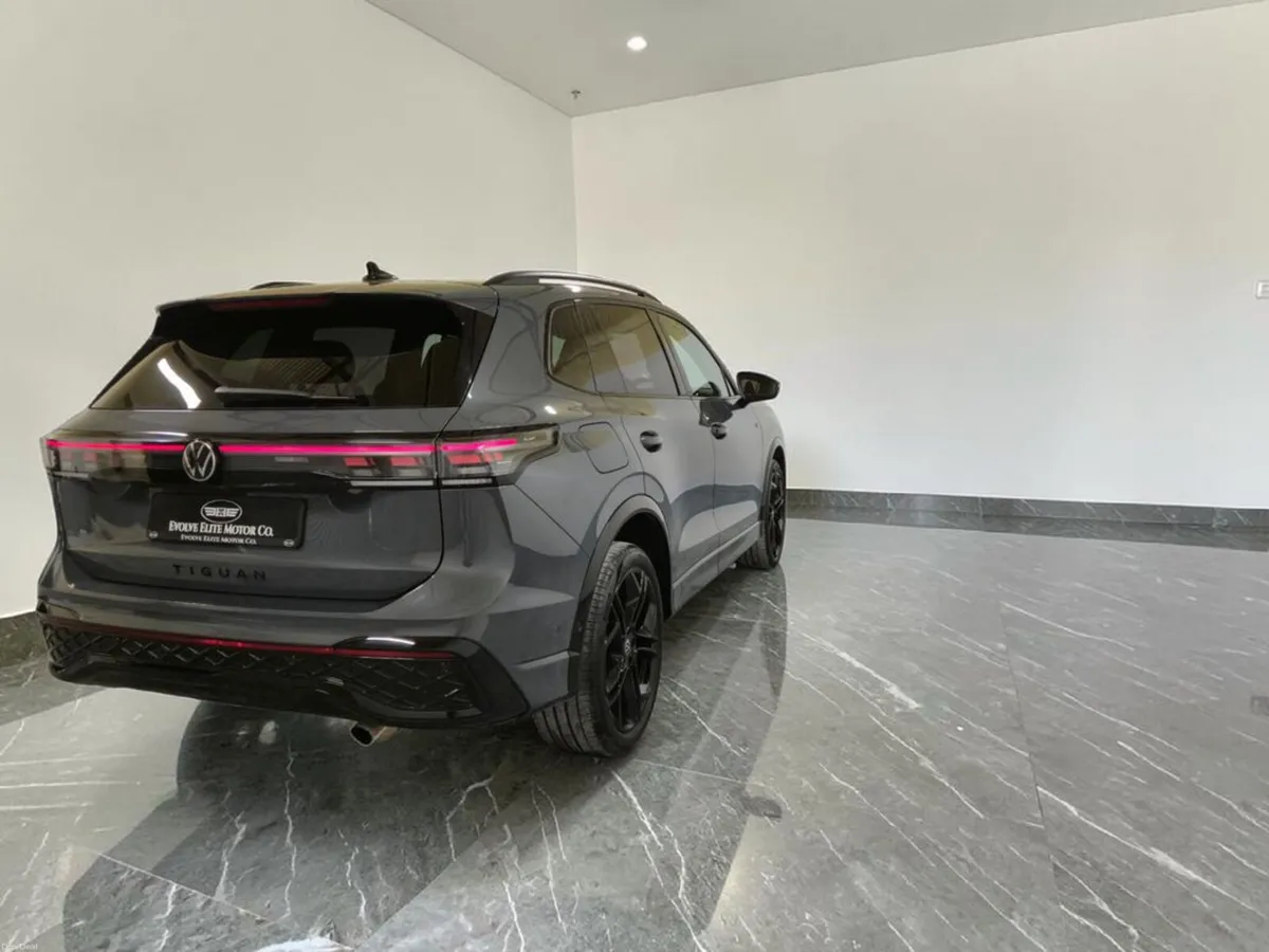 Volkswagen Tiguan R-LINE TSI DSG - Image 2