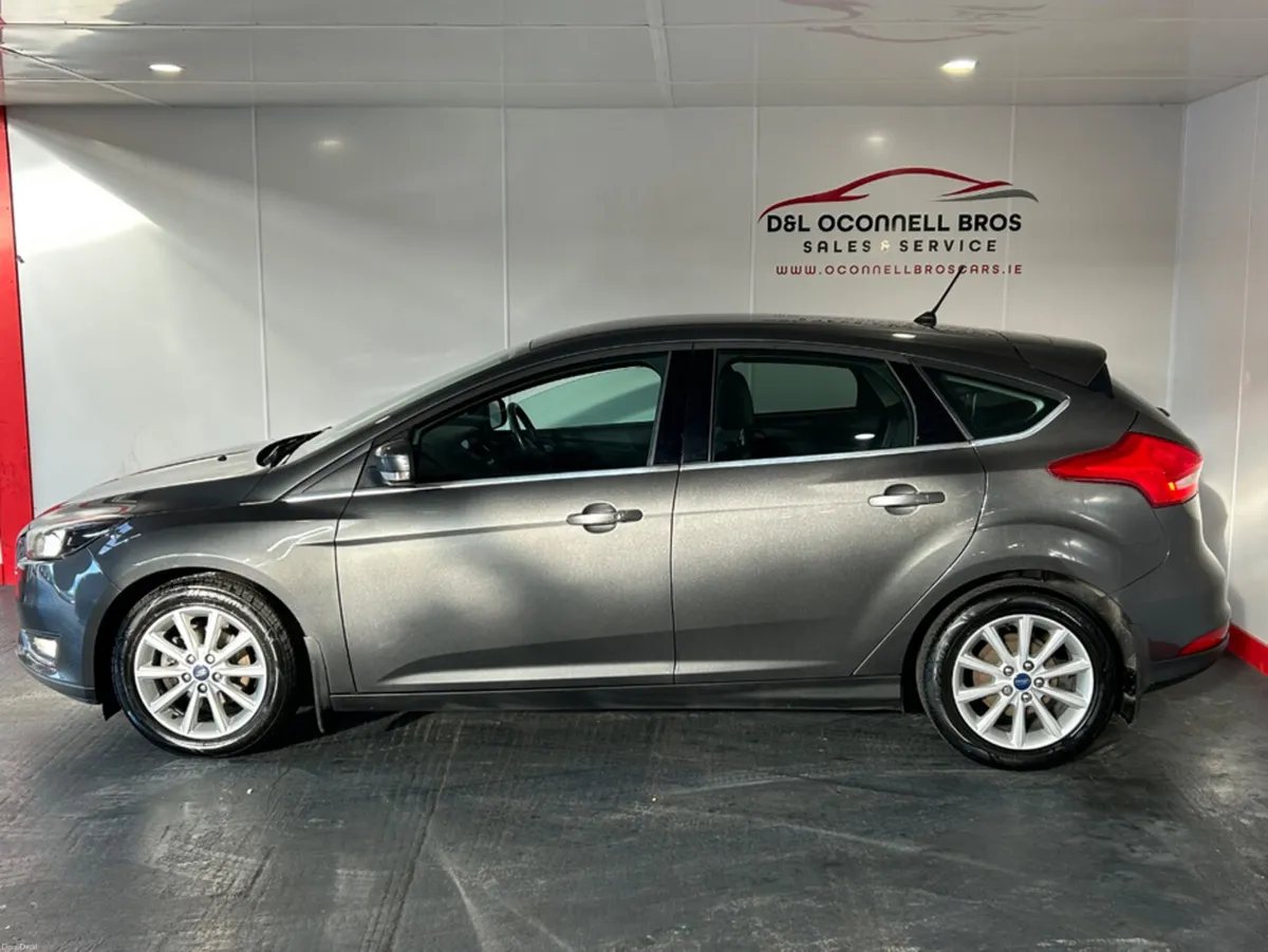Ford Focus TITANIUM 1.5 TD 95PS 6SPEED 4DR - Image 4