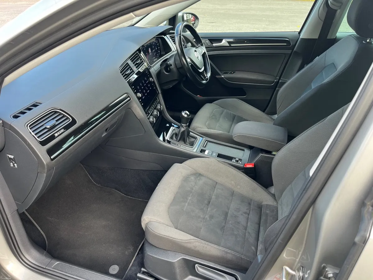 2018 Volkswagen Golf 1.6 TDI Highline – Manual - Image 4