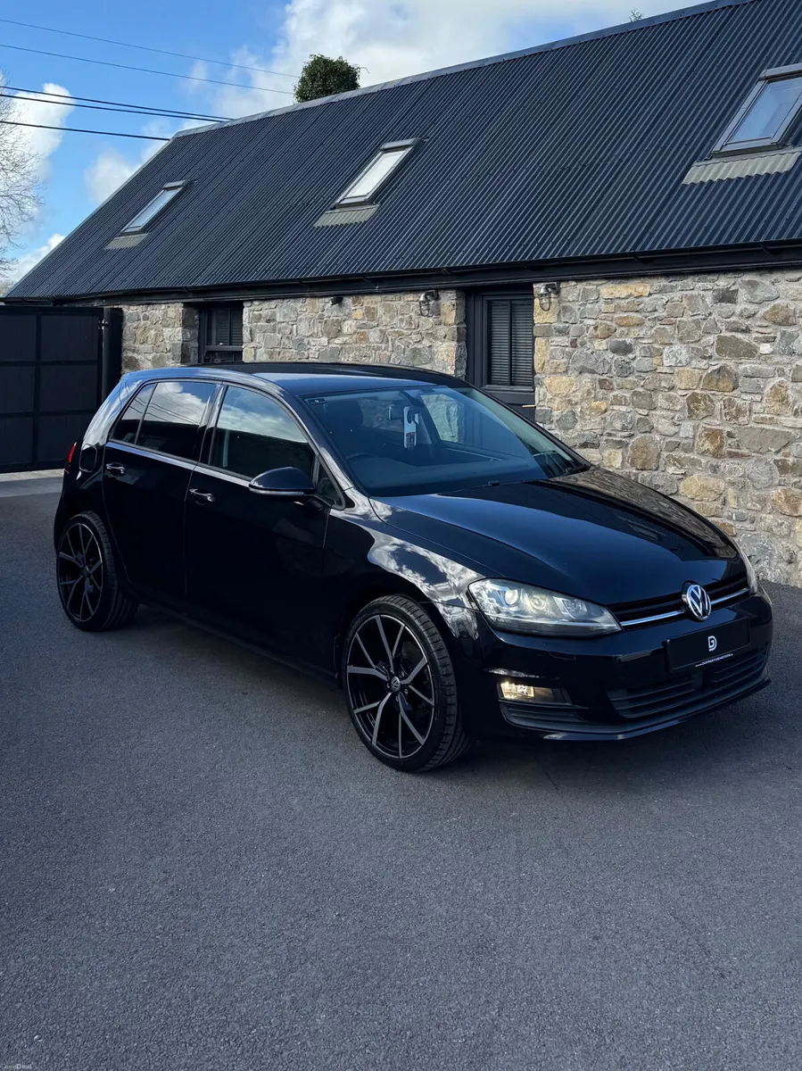 2015 VOLKSWAGEN GOLF COMFORTLINE 1.2 TSI AUTO - Image 1