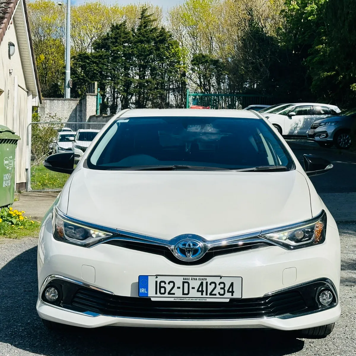 TOYOTA AURIS 2016 HYBRID 68000 KM ONLY - Image 3