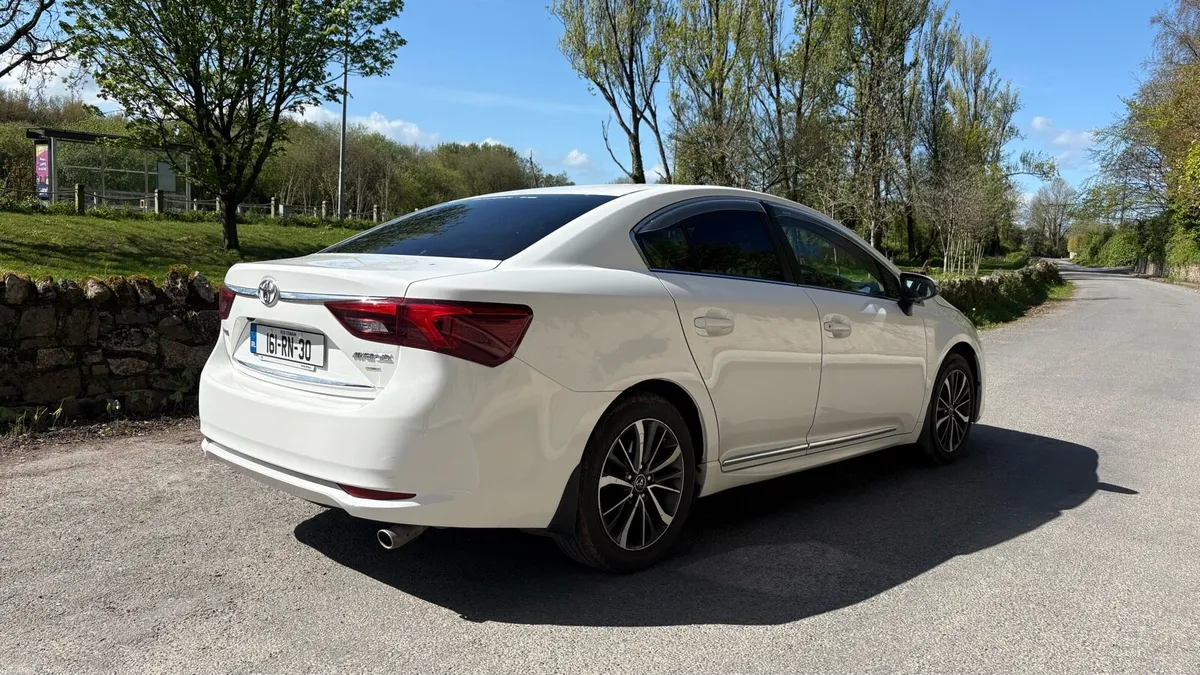 Toyota Avensis 2.0 Diesel Sol - Image 3