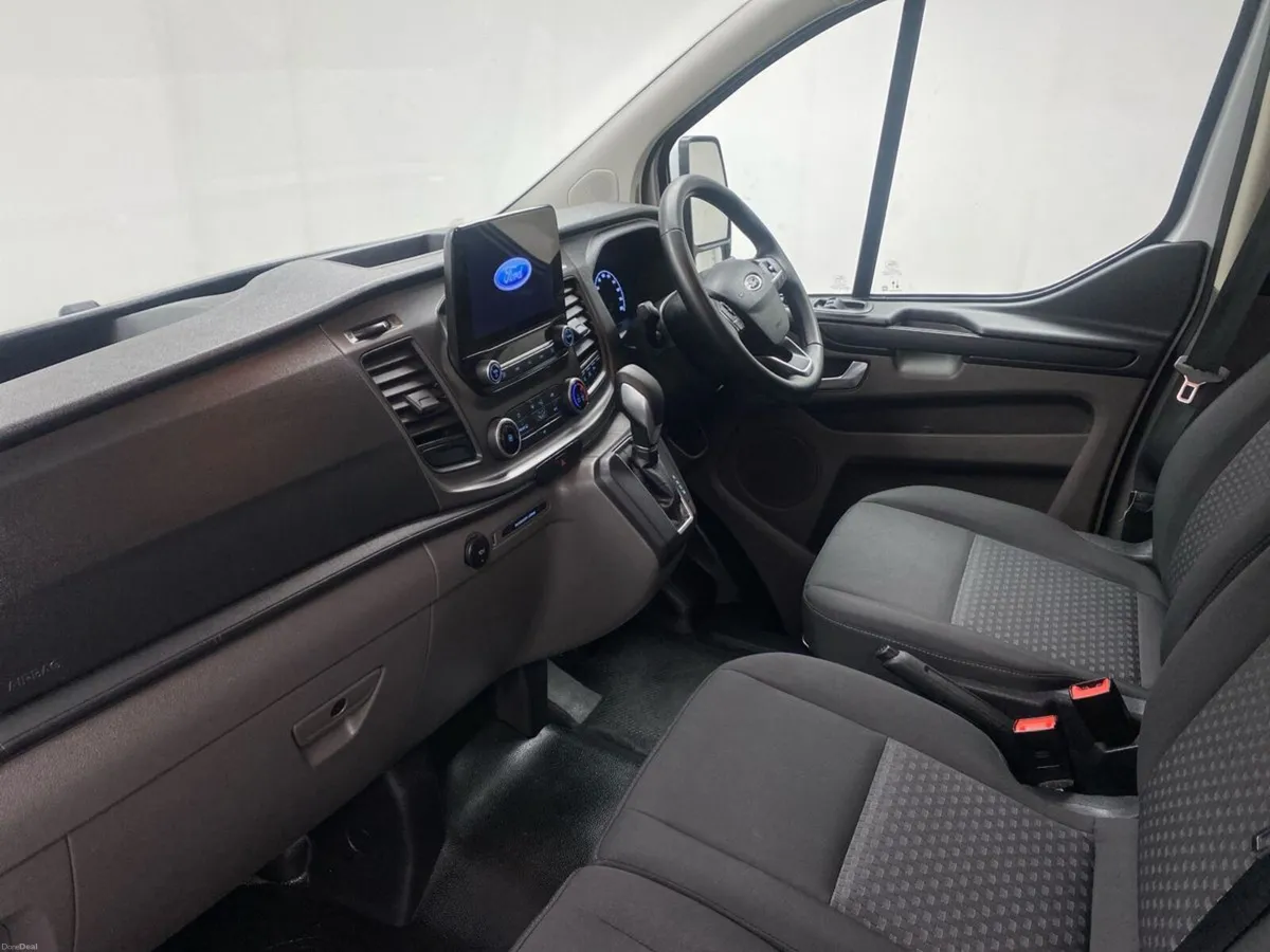 Ford Transit Custom Kombi 320L Trend 2.0TD 130HP A - Image 3