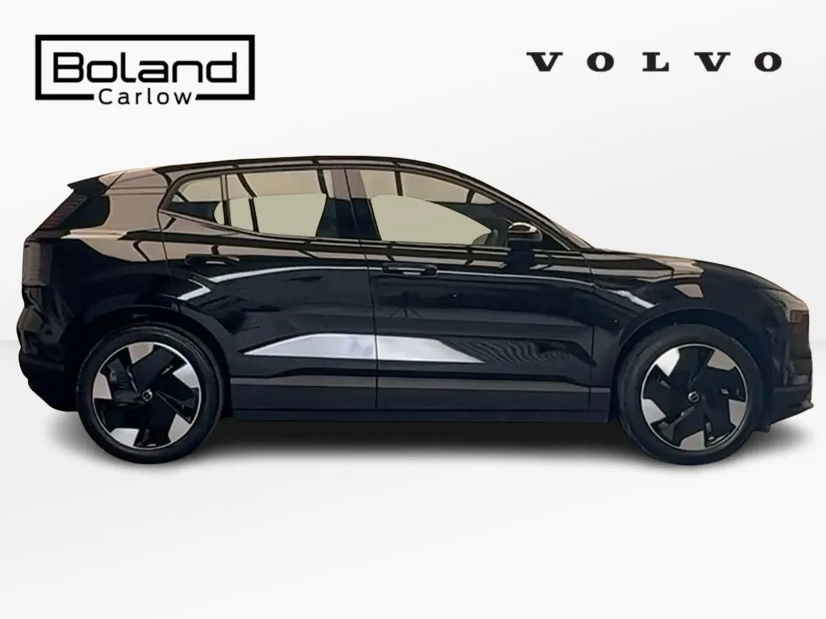 Volvo EX30 PLUS LONG RANGE *0% APR* €90 PER WEEK O - Image 4