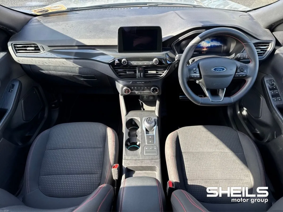 Ford Kuga 2.5 Duratec 225PS PHEV ST-Line Auto - Image 3