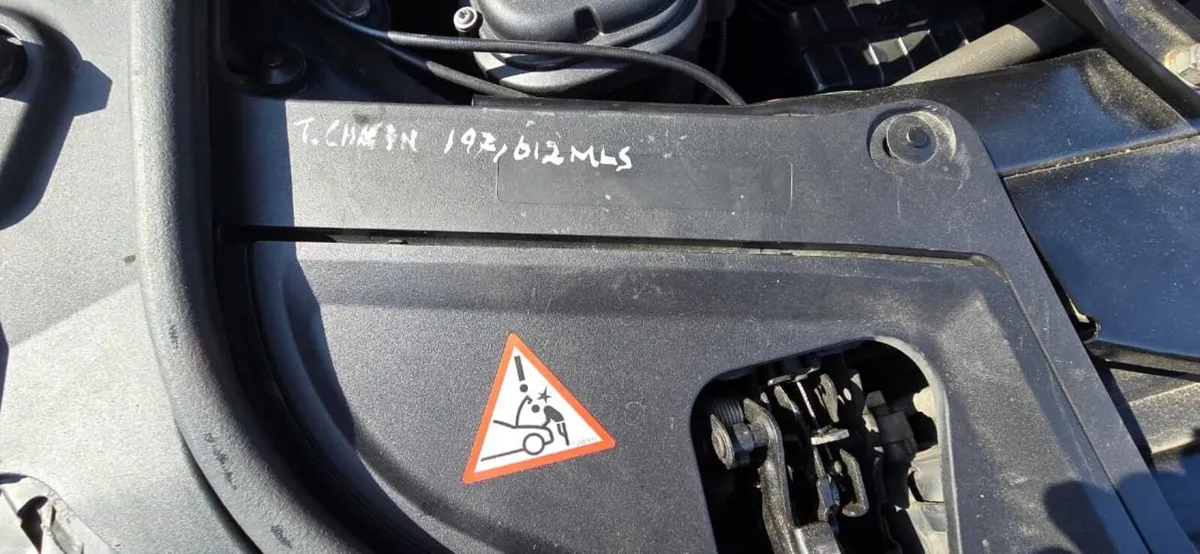 BMW 5-Series 2012 - Image 2