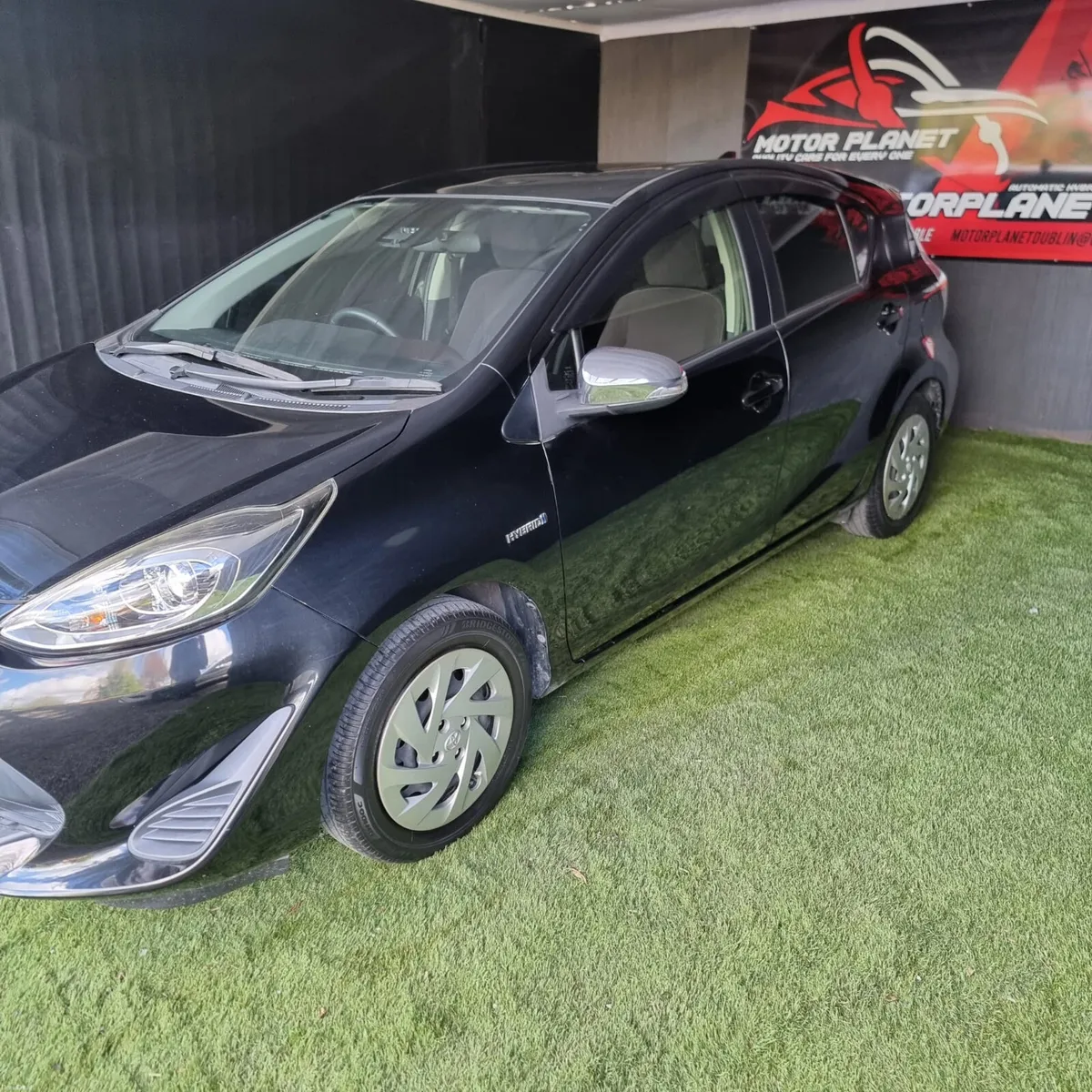 Toyota Aqua 2017Automatic - Image 3