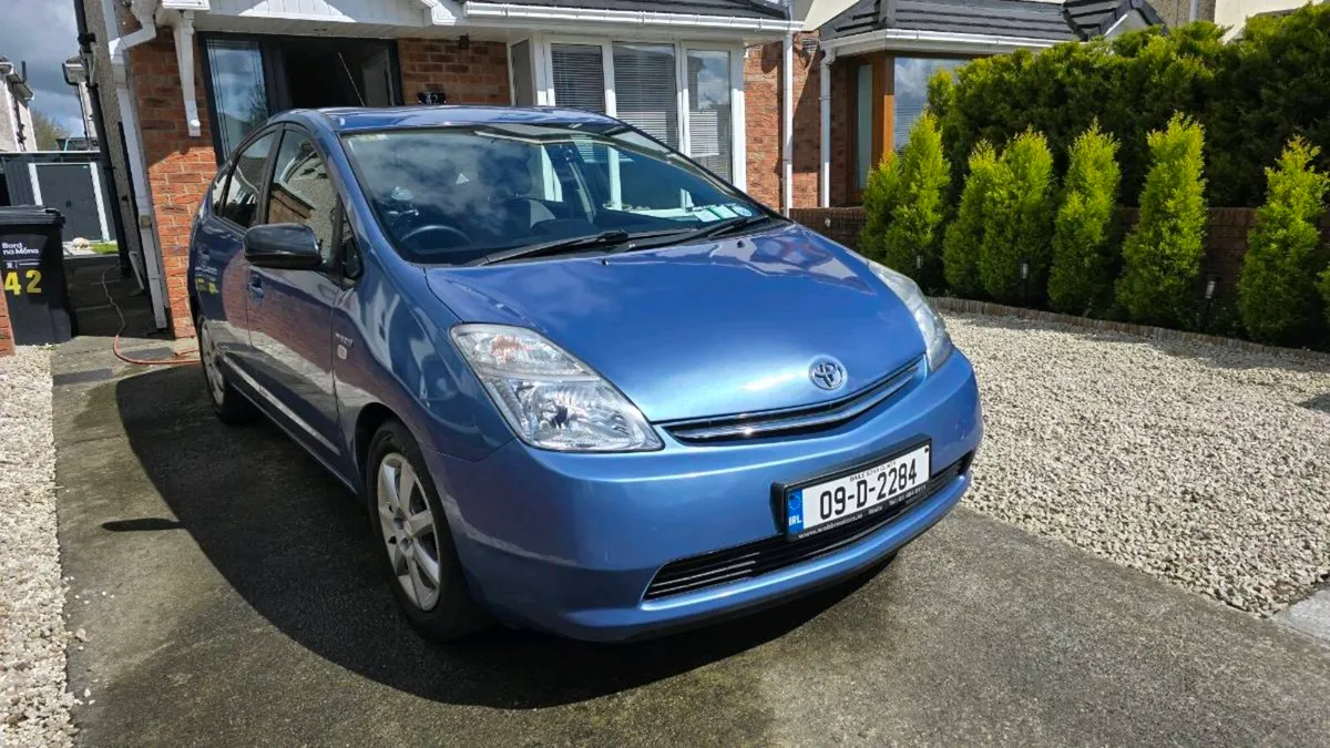 Toyota Prius - Image 2