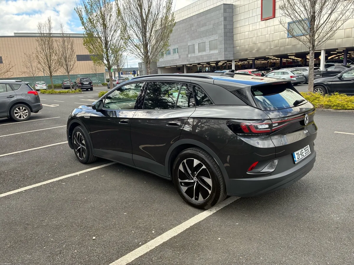 Volkswagen ID4 electric - Image 1