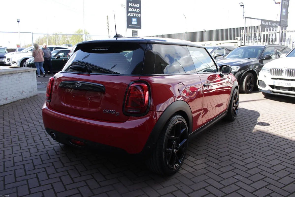 MINI COOPER 1.5D 3DR SPORT  STUNNING LOOKING CAR - Image 4