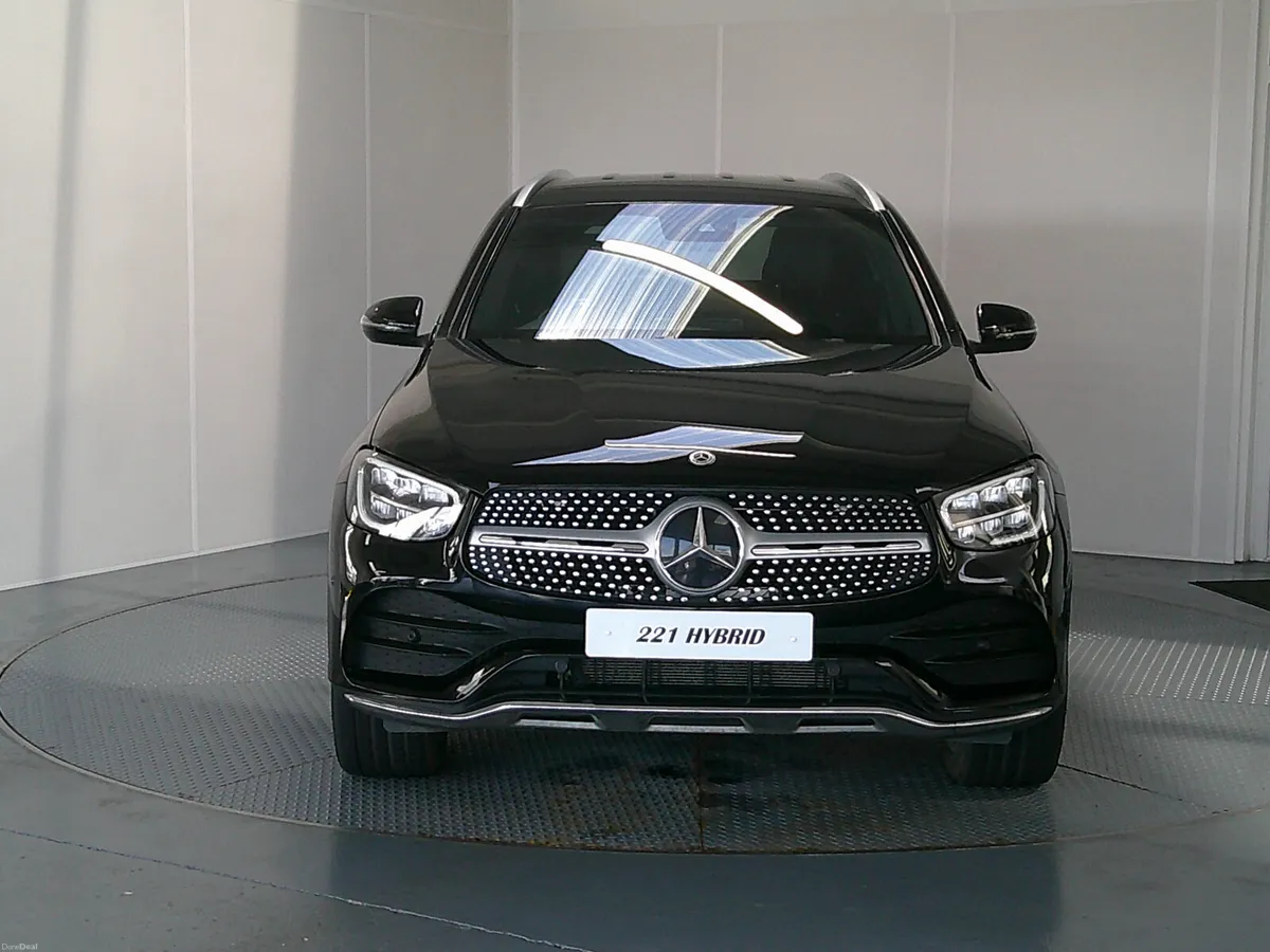 Mercedes-Benz GLC 2022 - Image 2