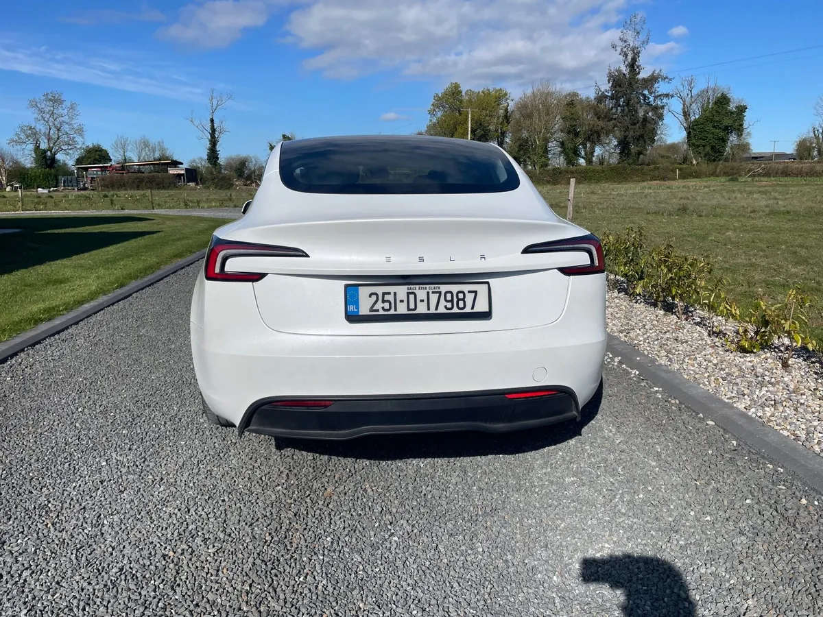 Tesla Model 3 2025 - Image 3