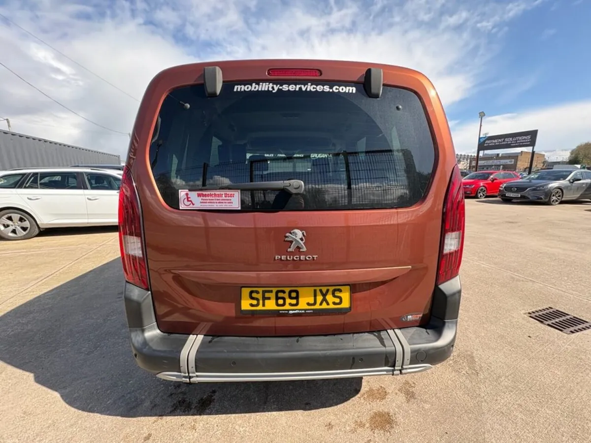 2019 Peugeot Rifter - Image 4