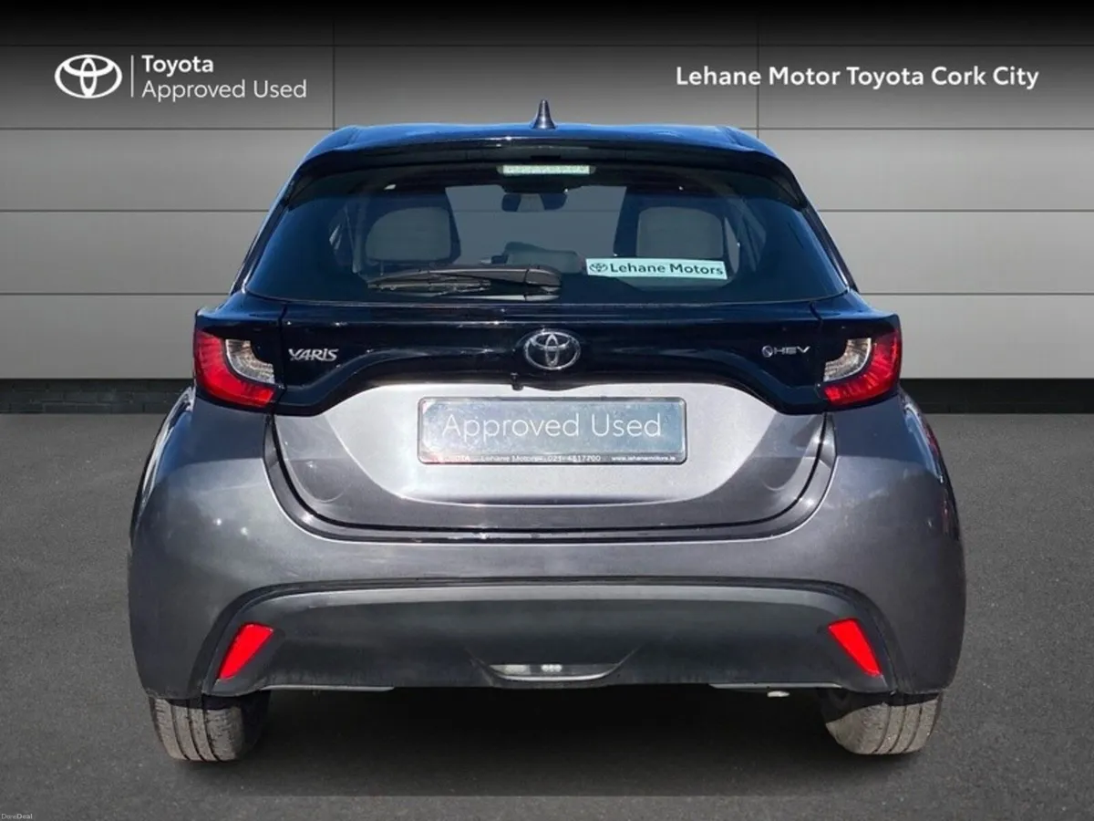 Toyota Yaris Yaris Hybrid 115 Luna - Image 4