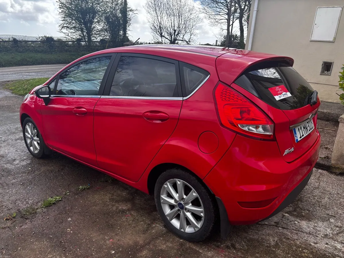 2011 Ford Fiesta Titanium Spec - Image 3