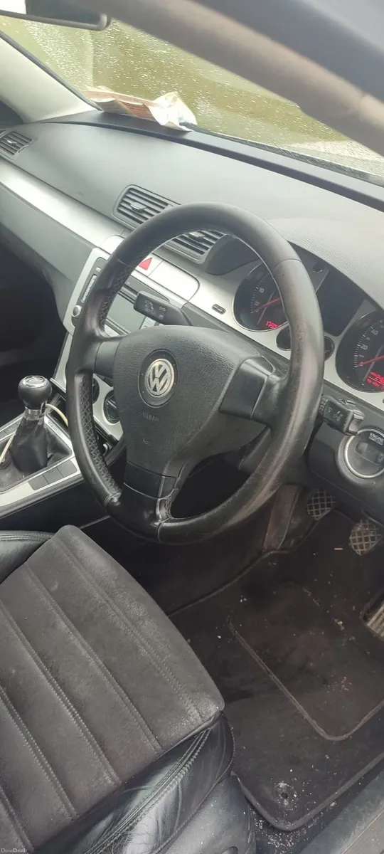Volkswagen Passat 2008 - Image 3