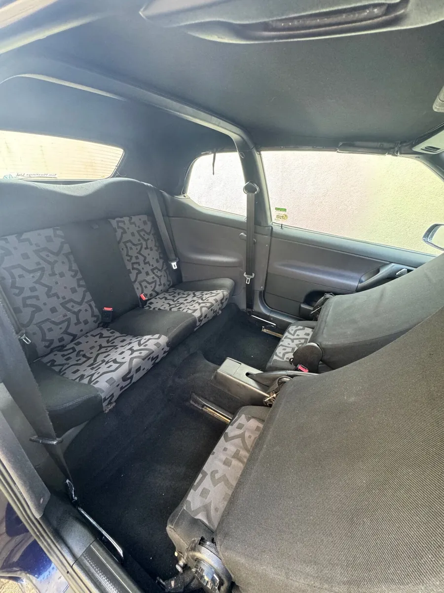 Volkswagen Golf Cabriolet - Image 4