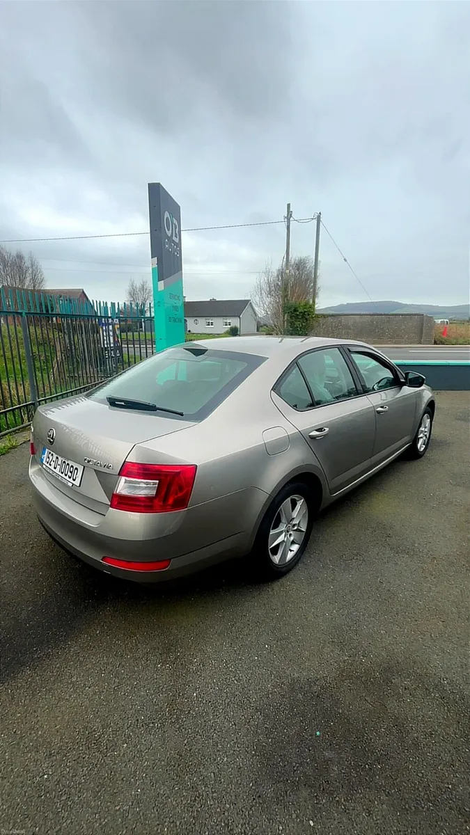 Skoda Octavia 2015 - Image 4
