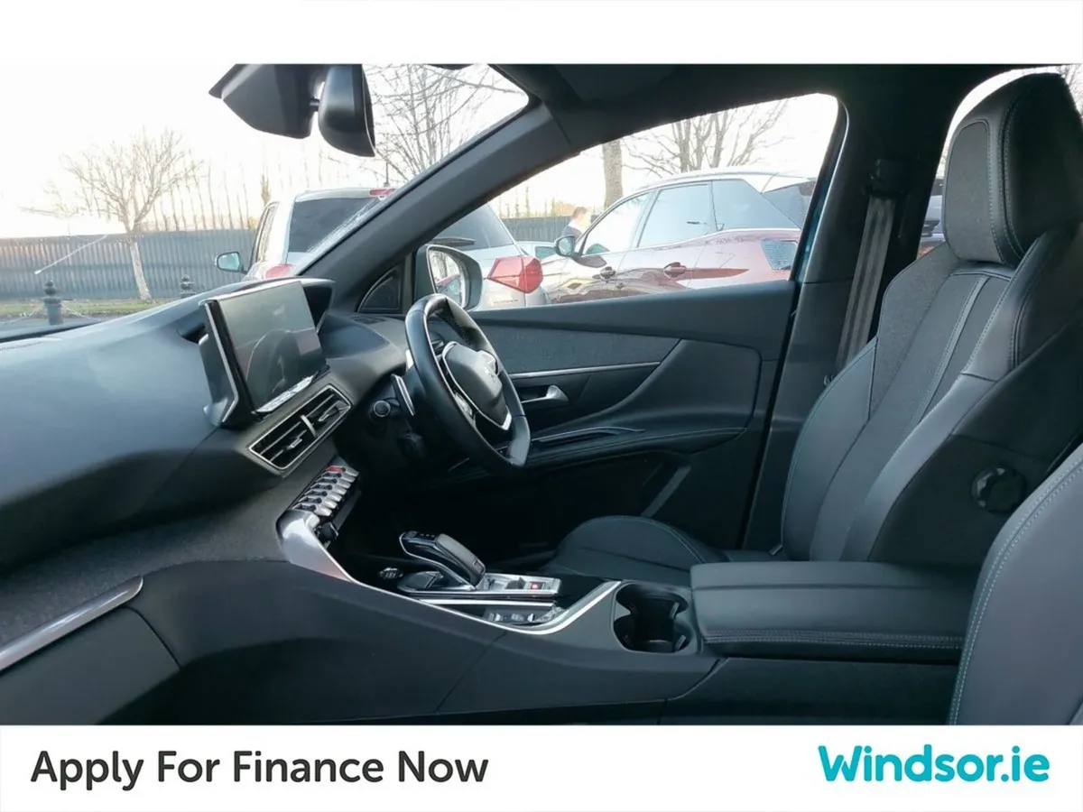 Peugeot 5008 1.5 BlueHDi 130bhp Allure Auto - Image 4