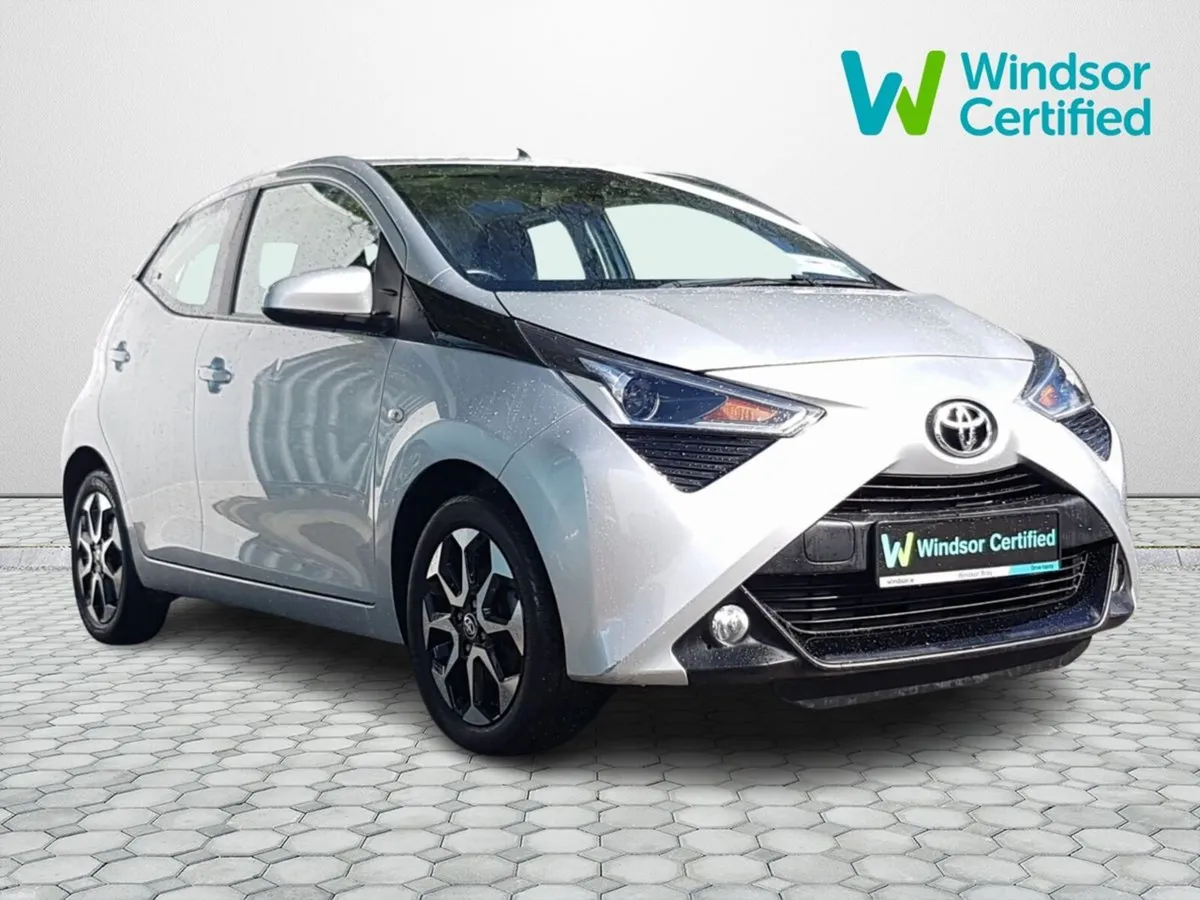 Toyota Aygo 1.0 VVT-i x-play - Image 1